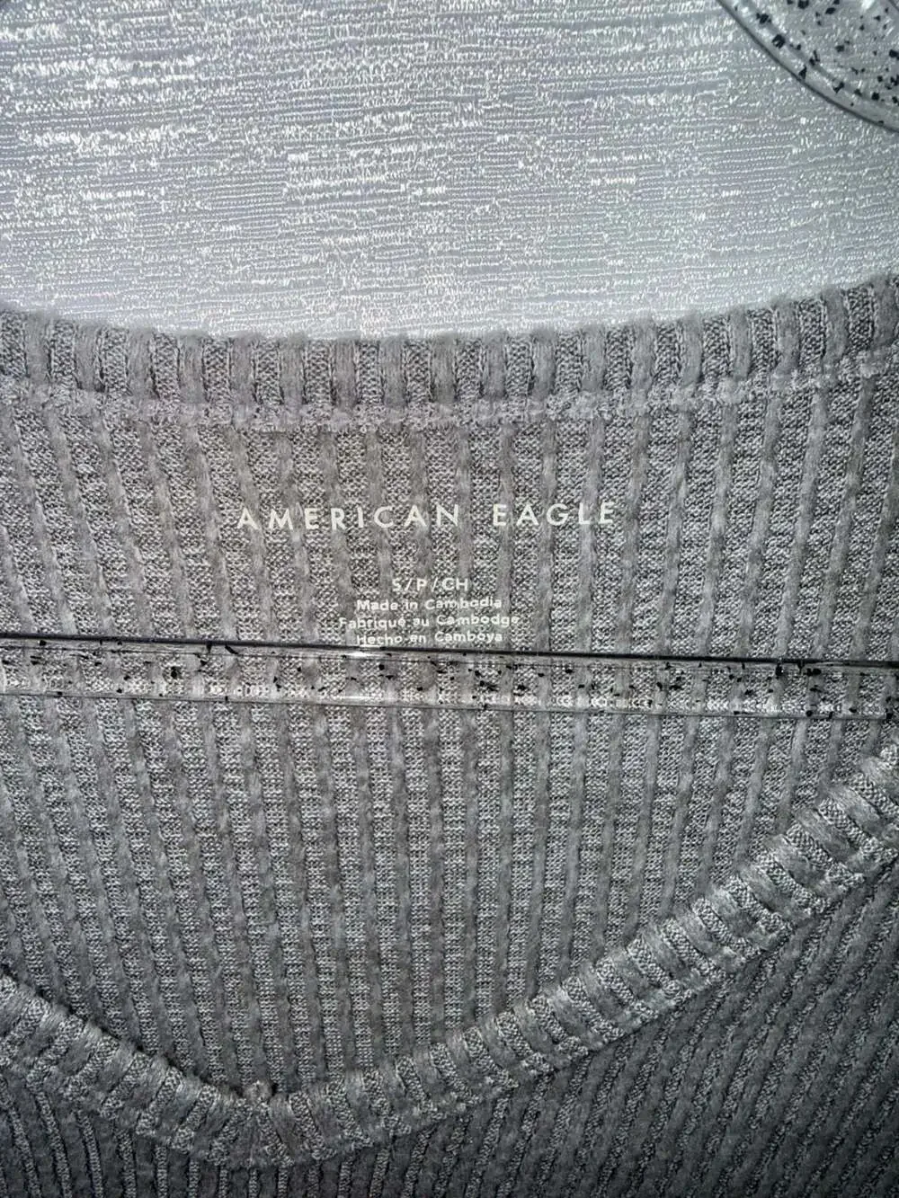 American Eagle Ribbed V-Neck Long Sleeve Pullover Sweater